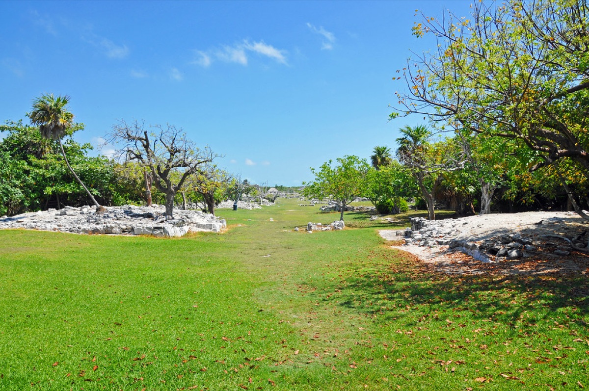 Cancun: Chichen Itza temple entrance