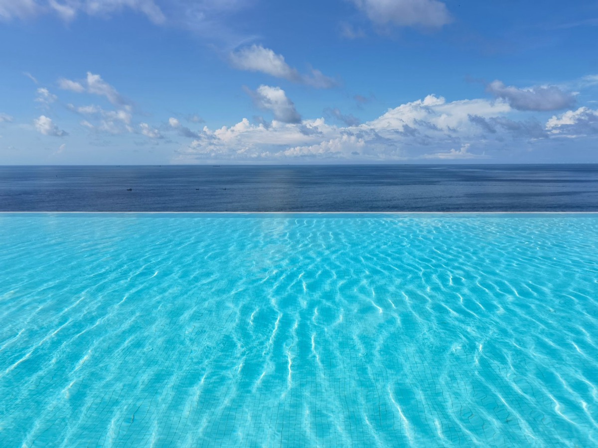 Resort infinity pool with ocean view