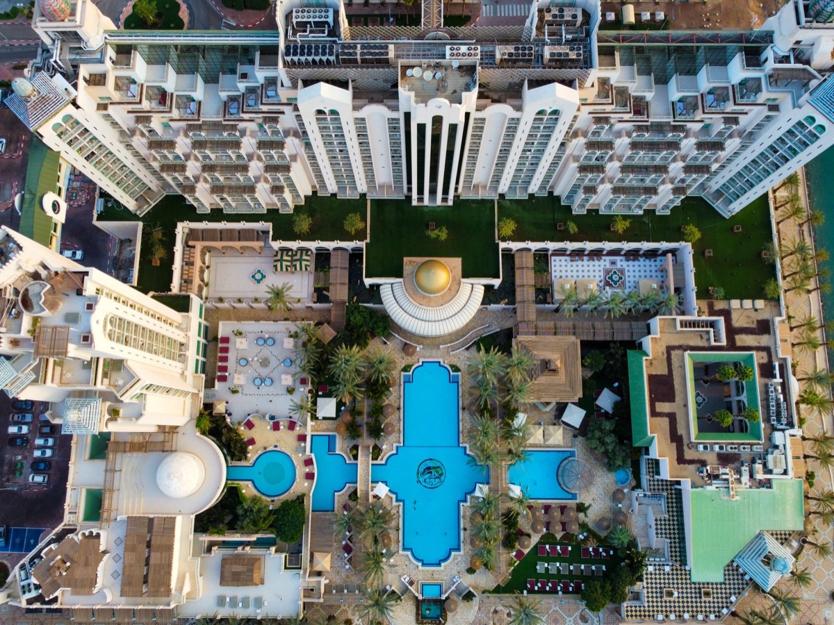 Resort amenities comparison with private pools, spa areas, and dining facilities