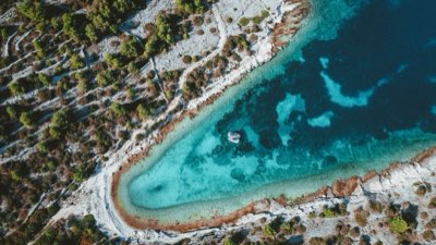 79°F+ Waters: Navigating Sargassum Blooms in the Caribbean
