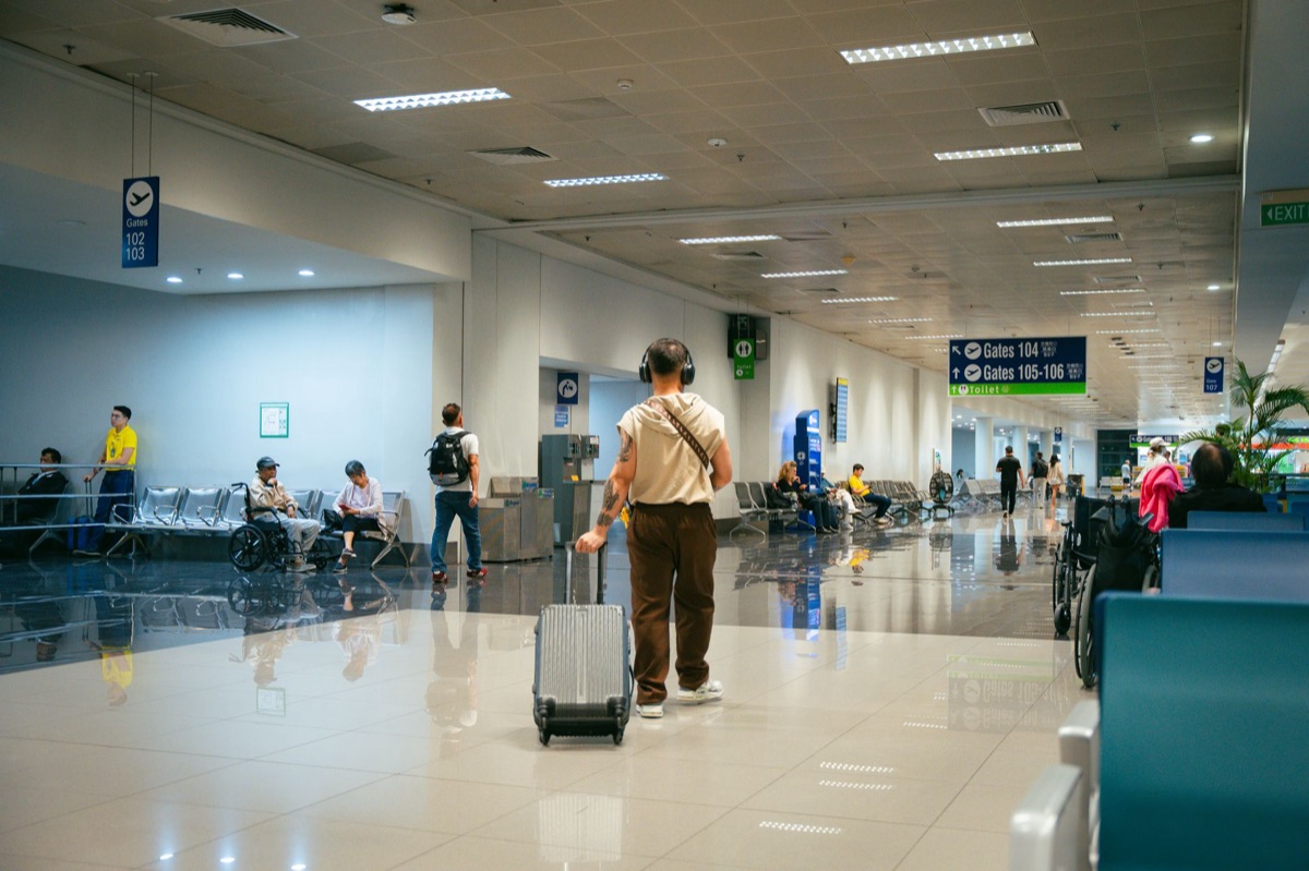 カンクン国際空港のターミナルと荷物